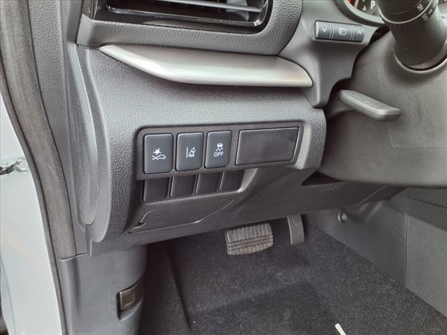2025 Mitsubishi Eclipse Cross LE