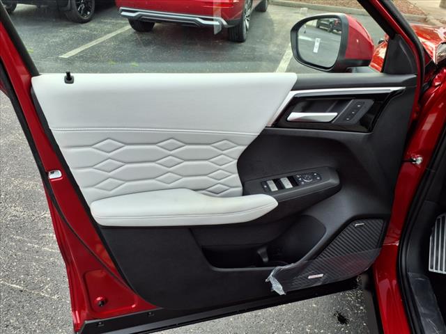 2025 Mitsubishi Outlander SEL