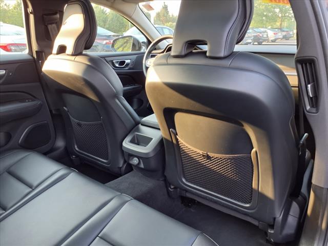 2024 Volvo S60 B5 Core Dark Theme