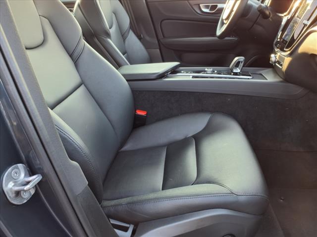 2024 Volvo S60 B5 Core Dark Theme