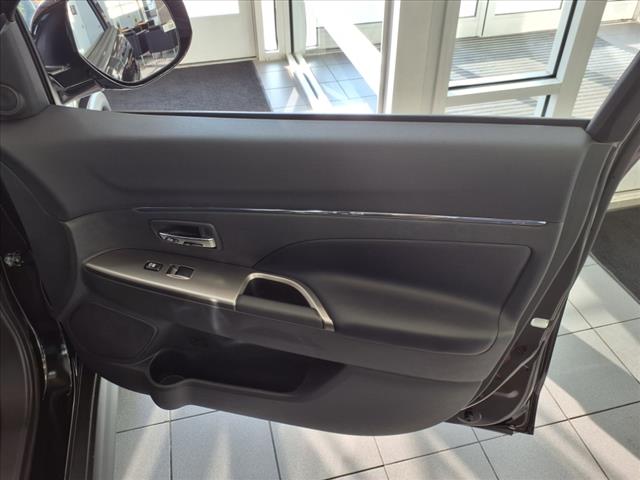2025 Mitsubishi Outlander Sport SE