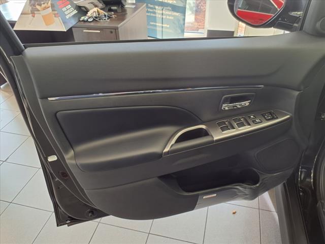 2025 Mitsubishi Outlander Sport SE