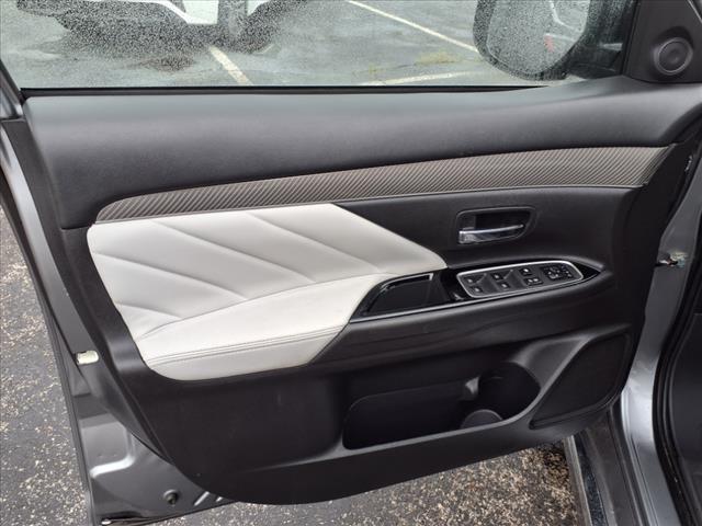 2022 Mitsubishi Outlander PHEV SEL