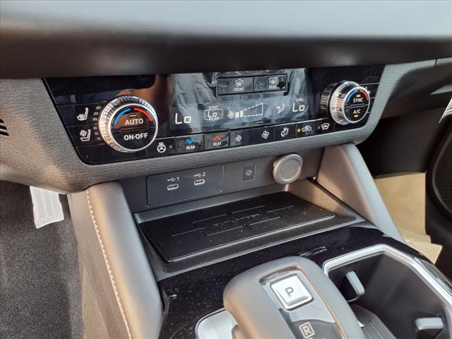 2025 Mitsubishi Outlander SEL