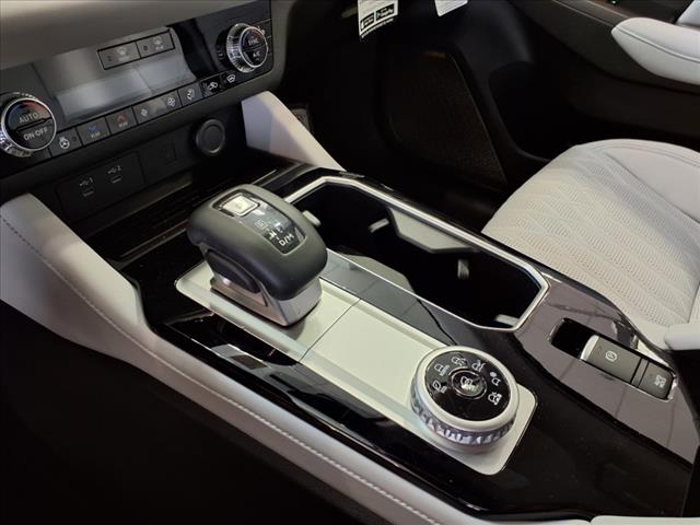 2025 Mitsubishi Outlander SEL Platinum Edition