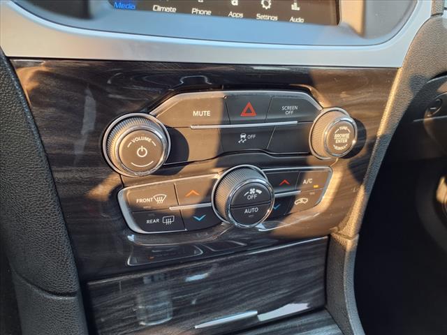 2022 Chrysler 300 Touring