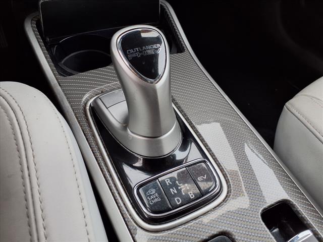 2022 Mitsubishi Outlander PHEV SEL