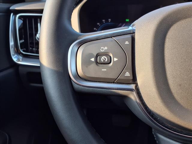 2024 Volvo S60 B5 Core Dark Theme