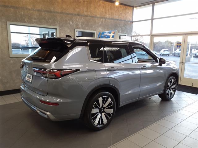 2025 Mitsubishi Outlander SEL