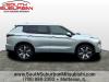 2025 Mitsubishi Outlander SE - thumbnail 4