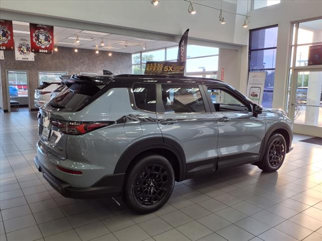 2025 Mitsubishi Outlander Trail Edition