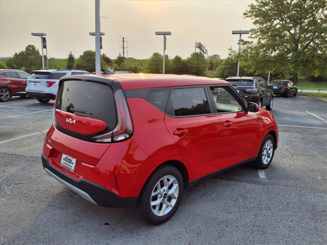 2024 Kia Soul LX