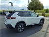 2023 Nissan Rogue SL - thumbnail 5