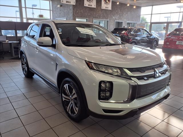 2025 Mitsubishi Outlander Sport SE