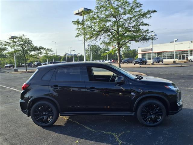 2025 Mitsubishi Outlander Sport LE