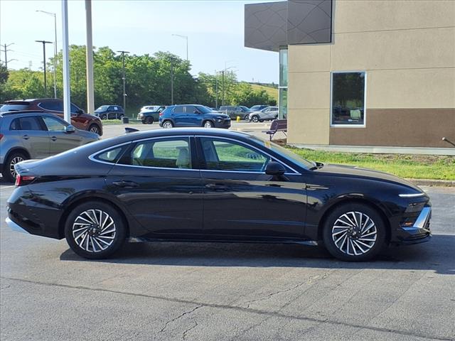 2024 Hyundai SONATA Hybrid SEL