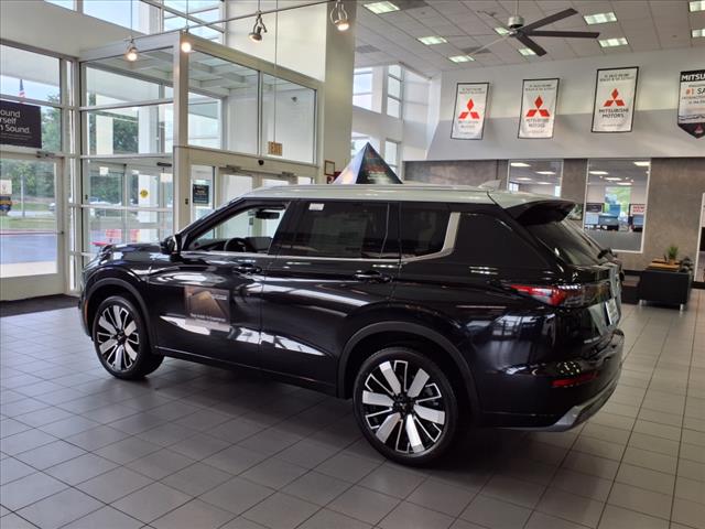 2025 Mitsubishi Outlander SEL Platinum Edition