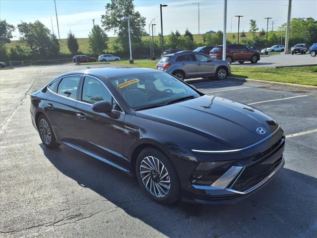2024 Hyundai SONATA Hybrid SEL