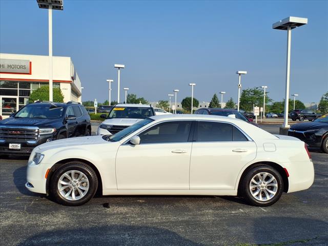 2022 Chrysler 300 Touring