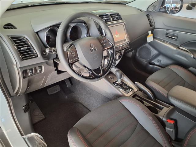 2025 Mitsubishi Outlander Sport SE