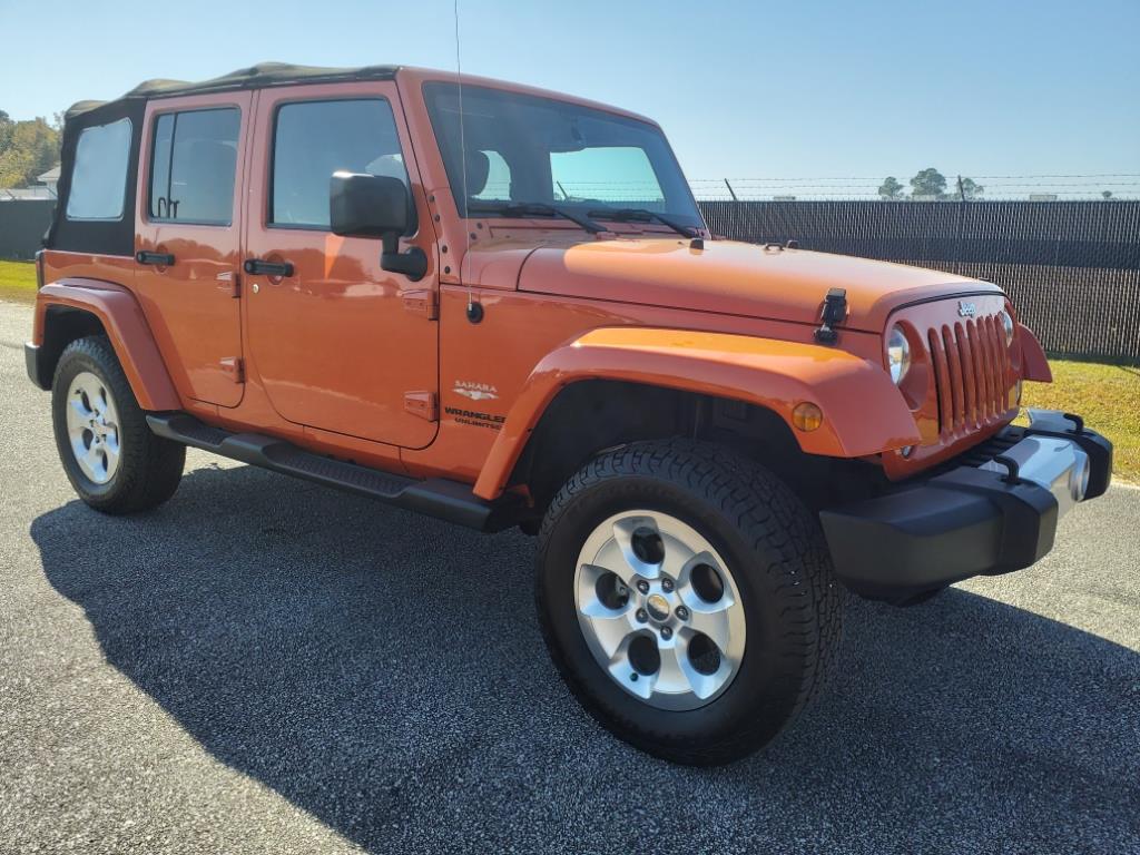 2015 Jeep Wrangler Unlimited Sahara - main photo
