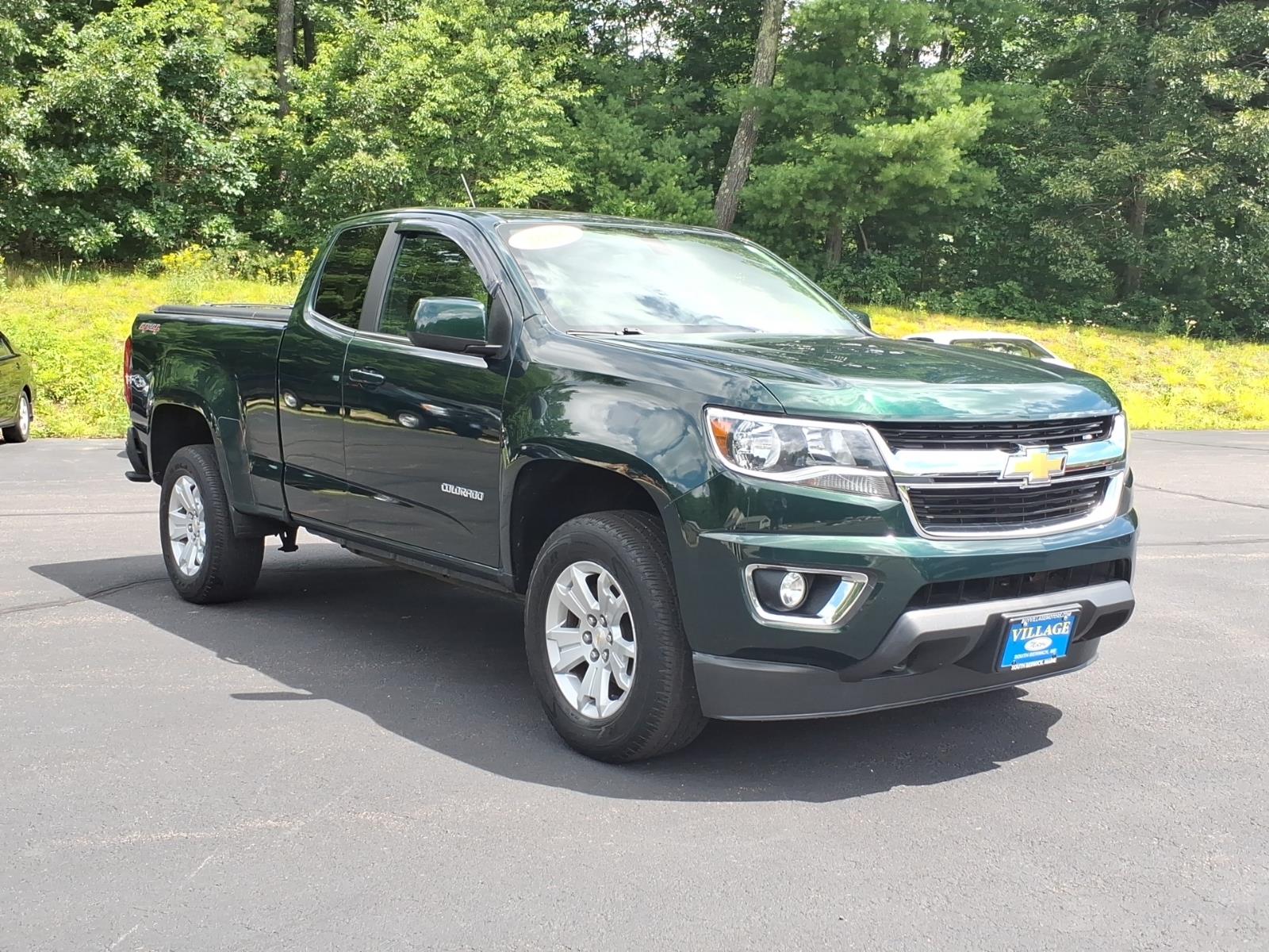 Green 2016 Chevrolet Colorado Pickup Truck Four-Wheel Drive 6-Speed Automatic