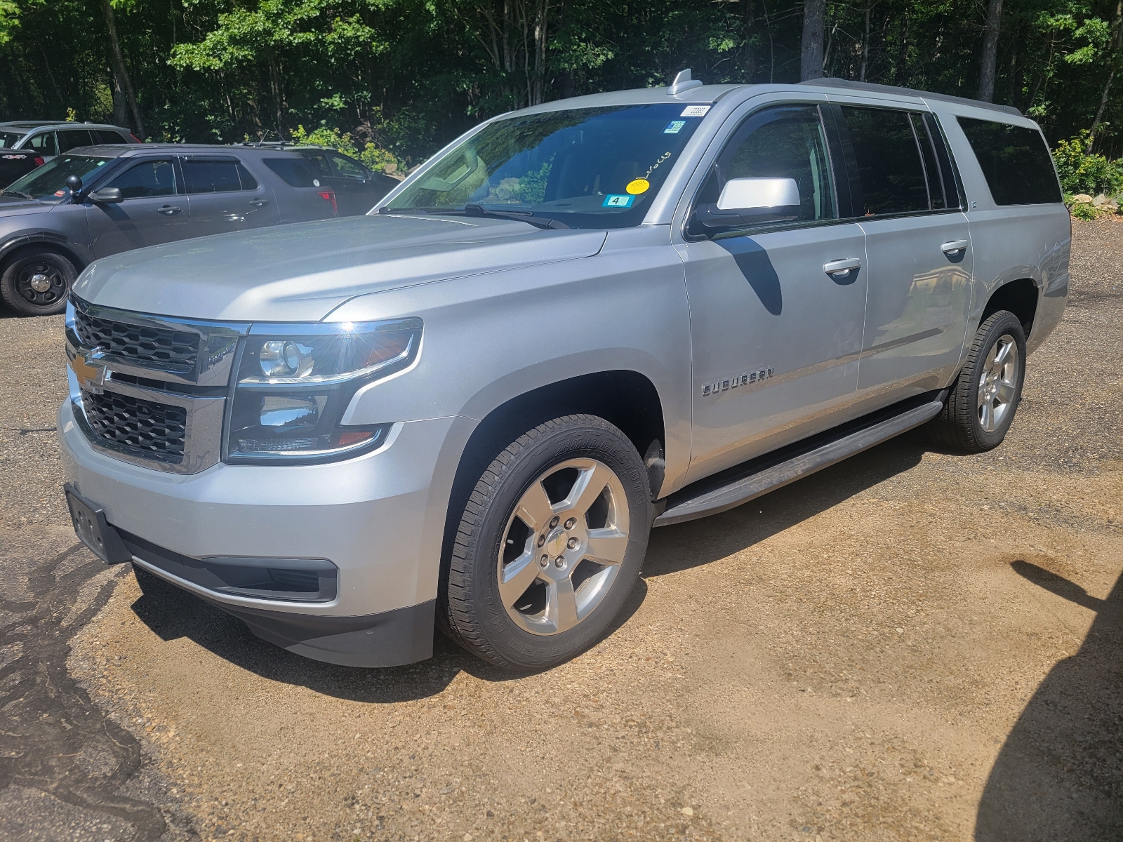 Silver Ice Metallic Gan 2019 Chevrolet Suburban SUV / Crossover Four-Wheel Drive 6-Speed Automatic
