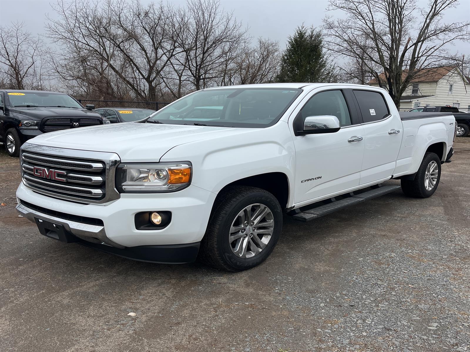 Summit White Gaz 2017 GMC Canyon SLT Crew Cab 4WD Pickup Truck Four-Wheel Drive Automatic