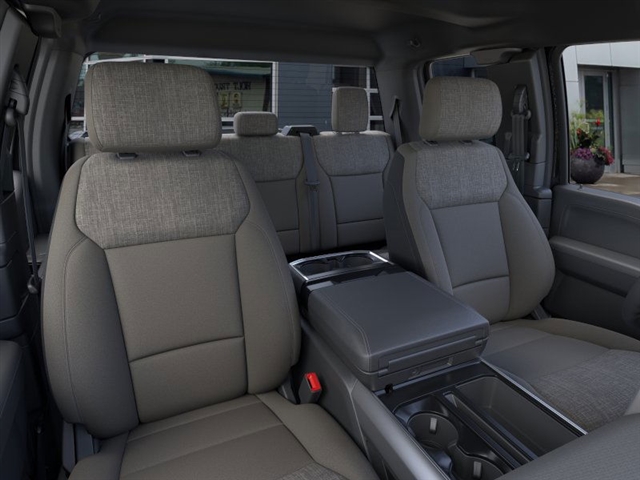 2025 Ford F-150 XLT - Photo 10