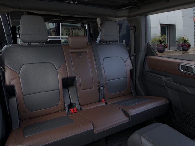 2024 Ford Bronco Outer Banks - Photo 11