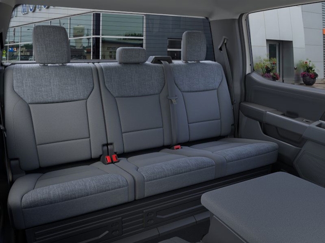 2025 Ford F-150 XLT - Photo 11