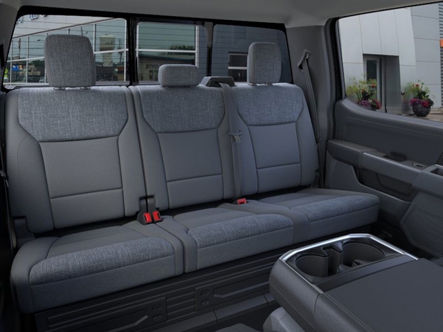 2025 Ford F-150 XLT - Photo 11