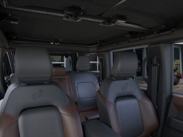 2024 Ford Bronco Outer Banks - Photo 12