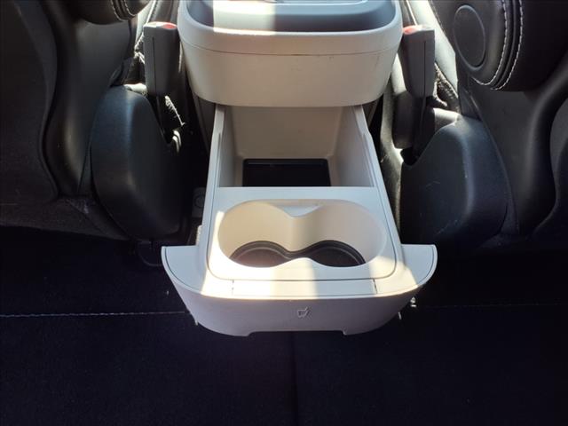 2023 Chrysler Pacifica Touring L - Photo 16