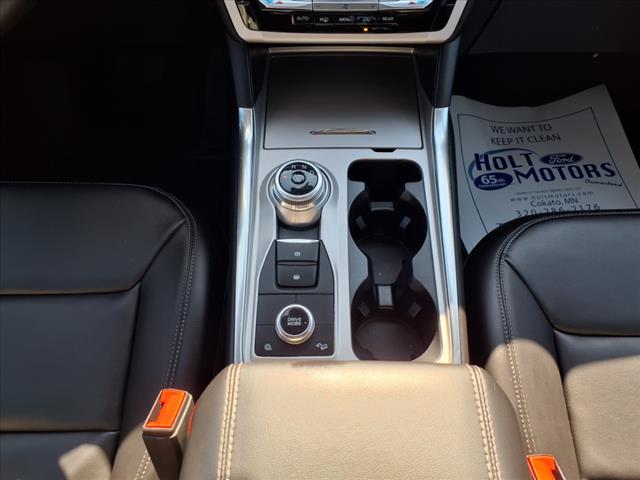 2023 Ford Explorer XLT - Photo 17