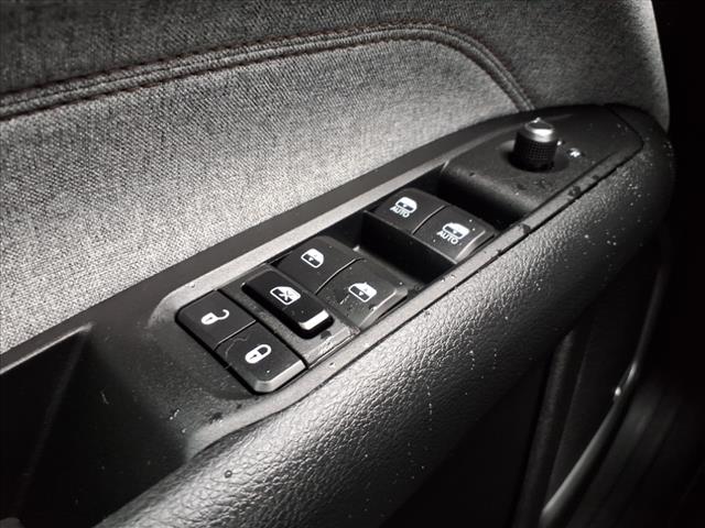 2022 Jeep Compass Latitude Lux - Photo 18
