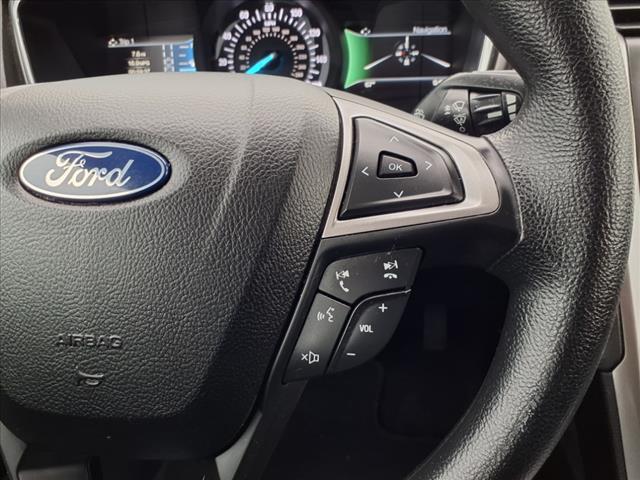 2020 Ford Fusion SE - Photo 19
