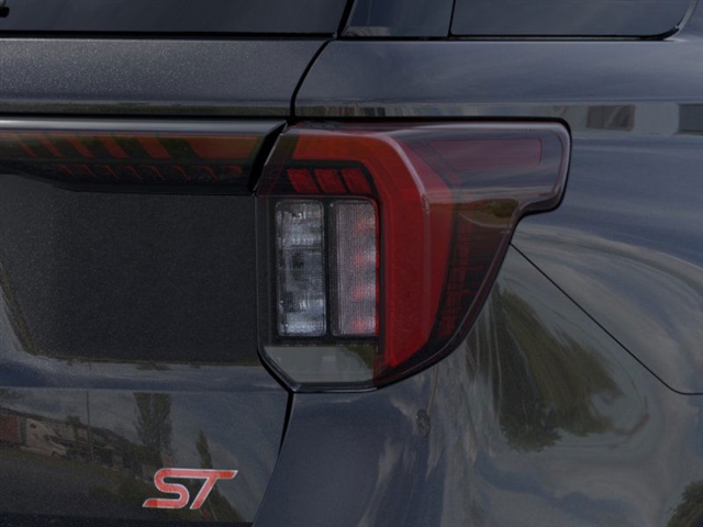 2025 Ford Explorer ST - Photo 21