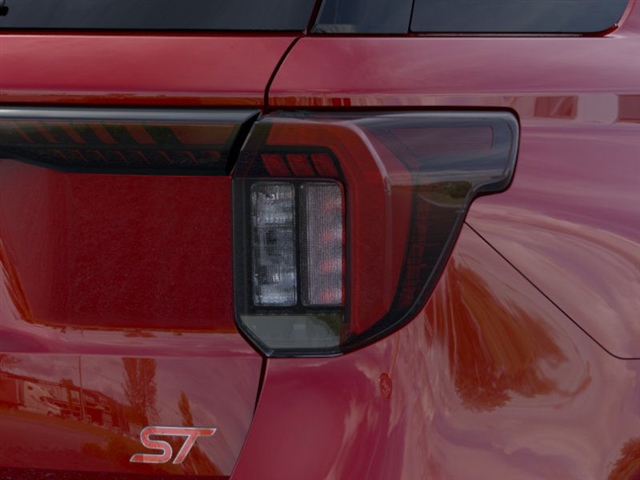 2025 Ford Explorer ST - Photo 21