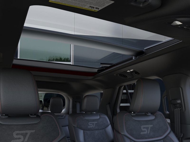 2025 Ford Explorer ST - Photo 22