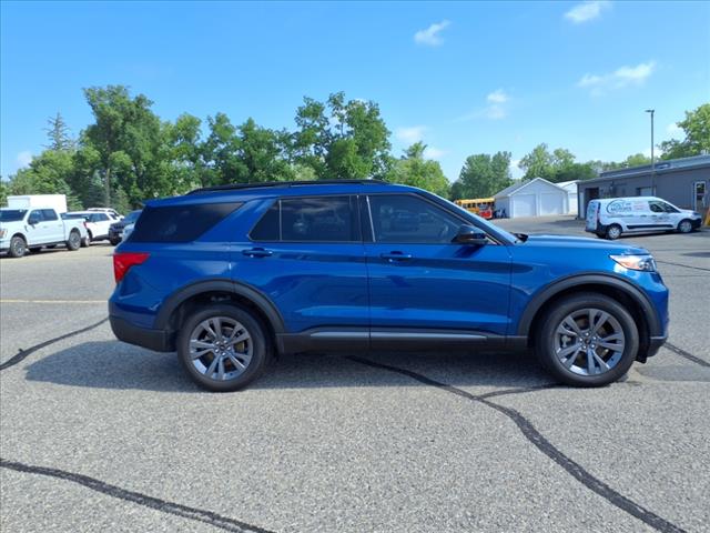 2023 Ford Explorer XLT - Photo 2