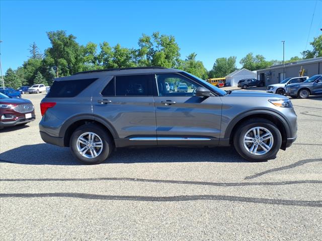 2023 Ford Explorer XLT - Photo 2
