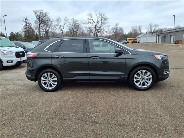 2024 Ford Edge Titanium - Photo 2