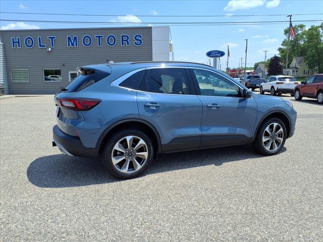 2023 Ford Escape Platinum - Photo 3