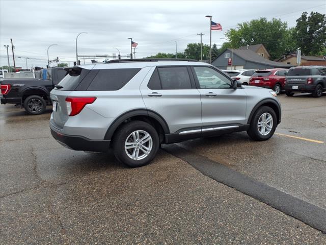 2023 Ford Explorer XLT - Photo 3