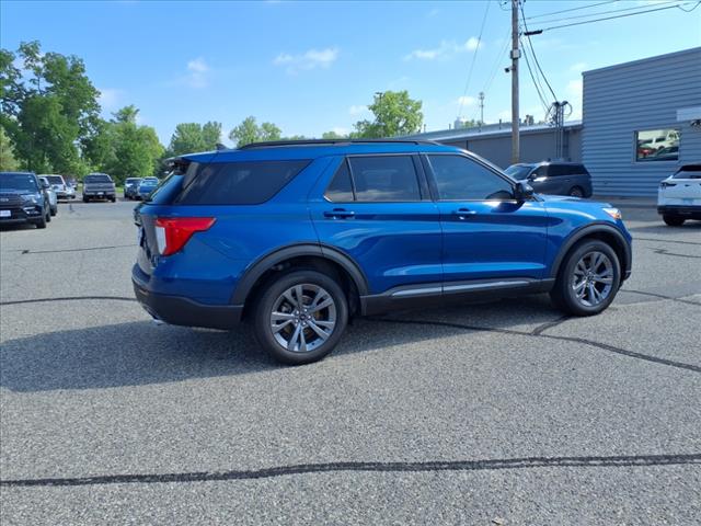 2023 Ford Explorer XLT - Photo 3