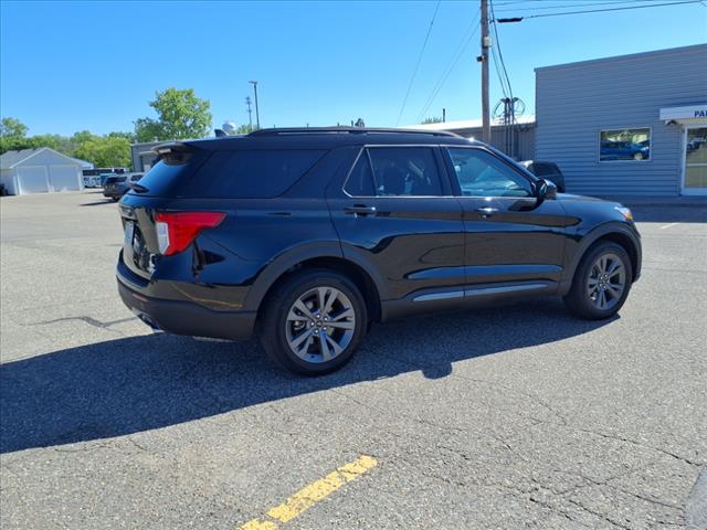2023 Ford Explorer XLT - Photo 3