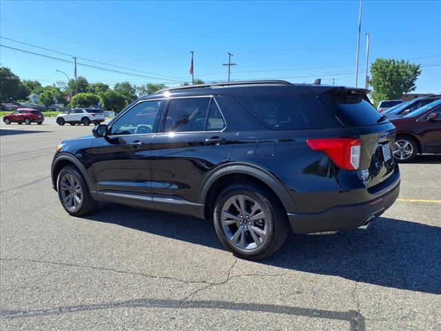 2023 Ford Explorer XLT - Photo 6