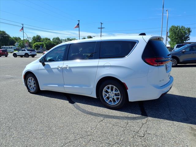 2023 Chrysler Pacifica Touring L - Photo 6