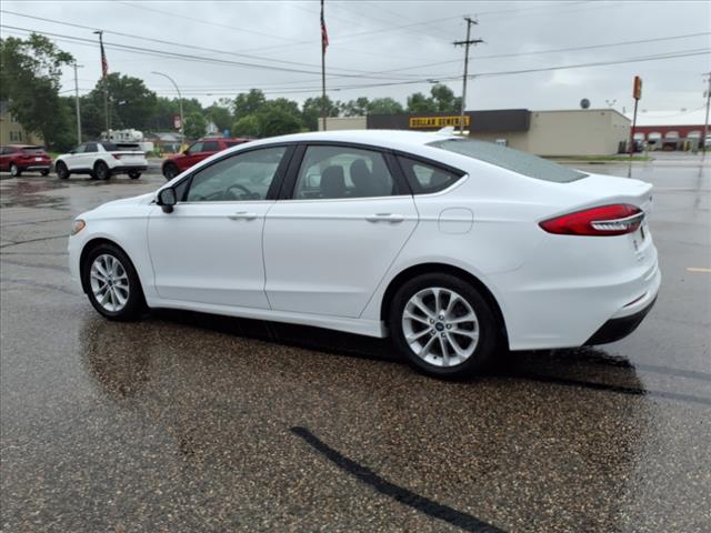 2020 Ford Fusion SE - Photo 6